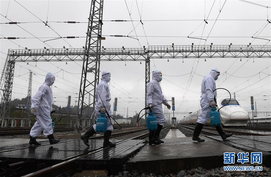 (新华全媒头条·图文互动)(4)以法治为纲 聚保障之力——在法治轨道上推进疫情防控纪实